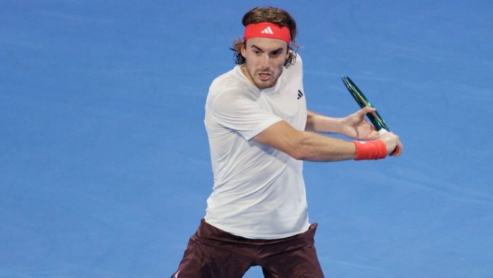 tsitsipas-dubai25.jpg