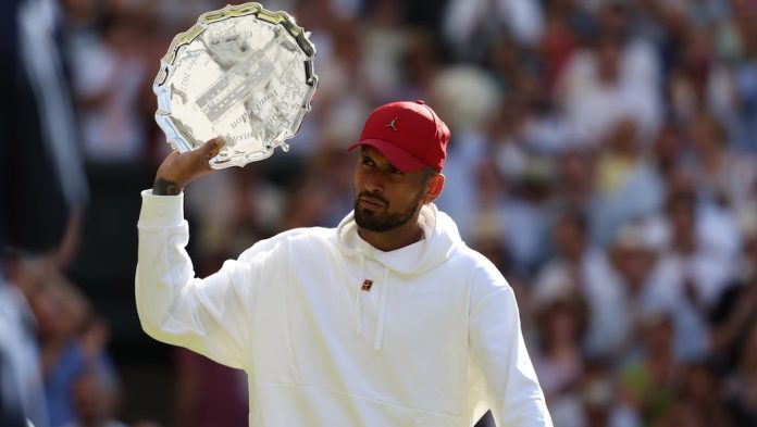 kyrgios-wimbledon22-12.jpg